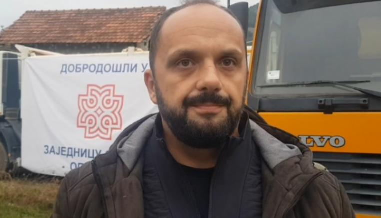 Kryetari i Mitrovicës së Veriut: Serbët do t’i mbrojnë pozicionet e tyre, të largohet vendimi për targat