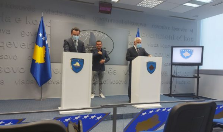 Thirrjet për ta shkarkuar ministrin Rakiq, deklarohet kryeministri Kurti