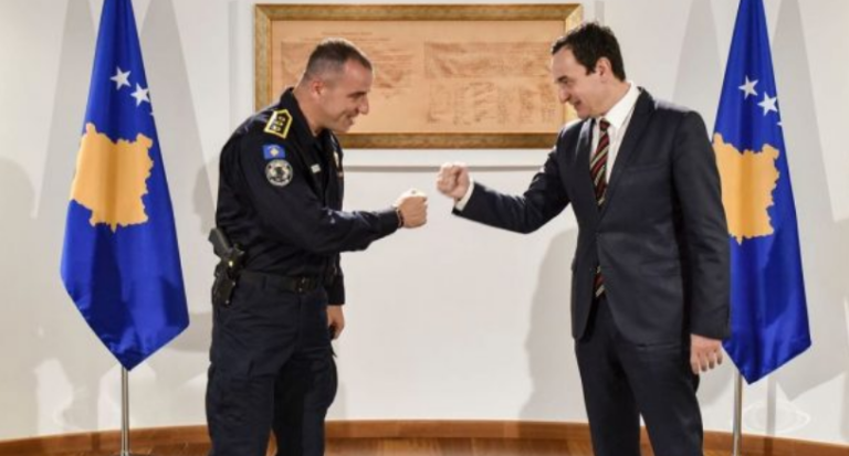 Kajtazi: Polici që u takua Kurti me të thuajse kishte humbur syrin nga gurët e VV’së