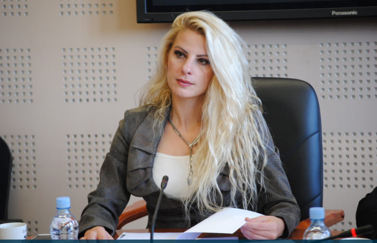 Balje: Na nuk mundemi me jetu pa burrat, jam kundër mendimeve radikale të femrave