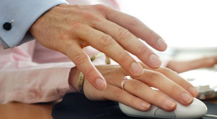 Kosovarja 22 vjeçare rrëfen për ngacmimet seksuale në vendin e punës