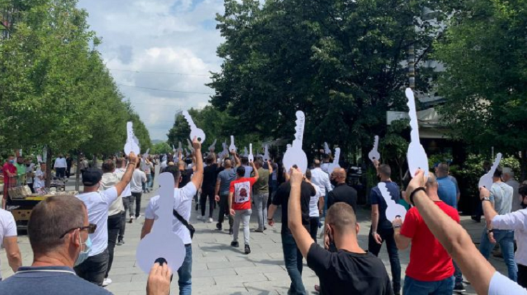 Gastronomët thonë se protesta e sotme është vetëm fillimi, paralajmërojnë veprime tjera