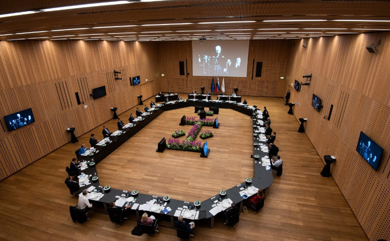 Fjala e plotë e Kurtit në Slloveni, kërkon nga udhëheqësit skeptik të heqin regjimin e vizave për kosovarët