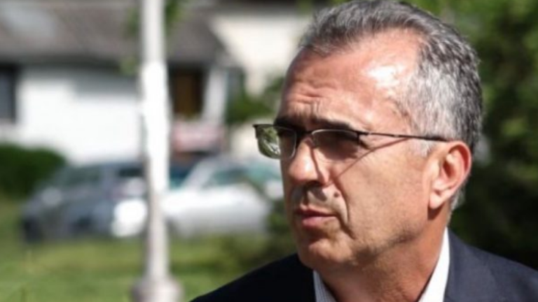 Dugolli: Në pikat kufitare nuk është KFOR-i, atje janë doganierët dhe Policia e Kosovës