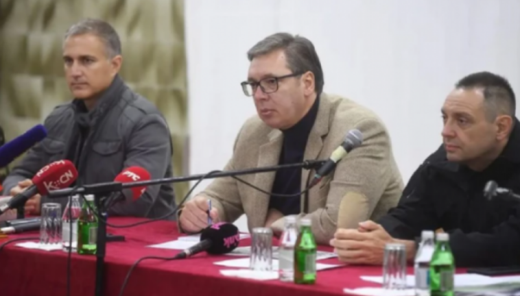 Vuçiq takon serbët e Veriut të Kosovës dhe kërcënon: Unë nuk jam si të tjerët, Serbia nuk është si dikur