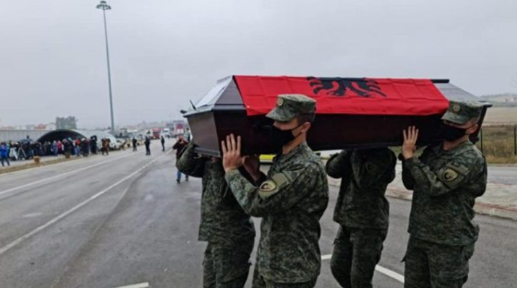 Rivarrosen shtatë viktimat e masakrës së Rezallës