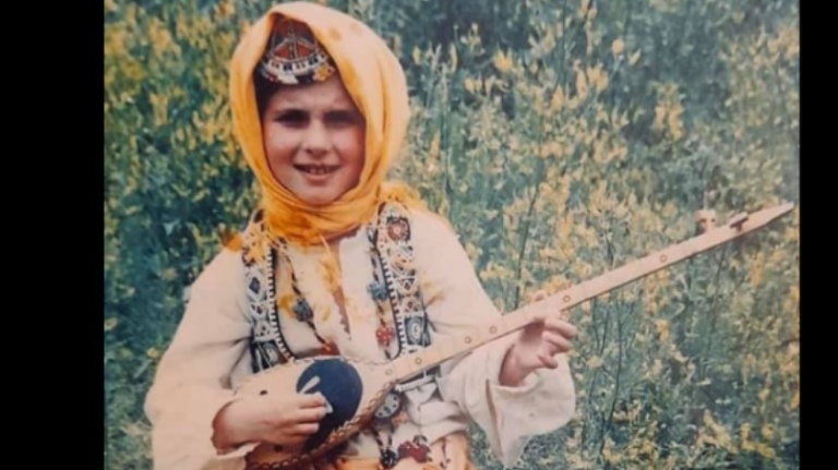 A e njihni këtë politikane të Kosovës