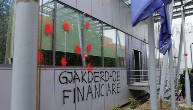 Pas vendimit të Themelores, PSD paralajmëron padi ndaj Qeverisë Kurti për 11 milionët që u ndanë për rrymën në veri