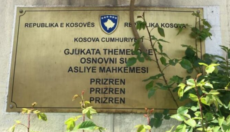 Kanos të birin me sëpatë, një vit burg për kosovarin