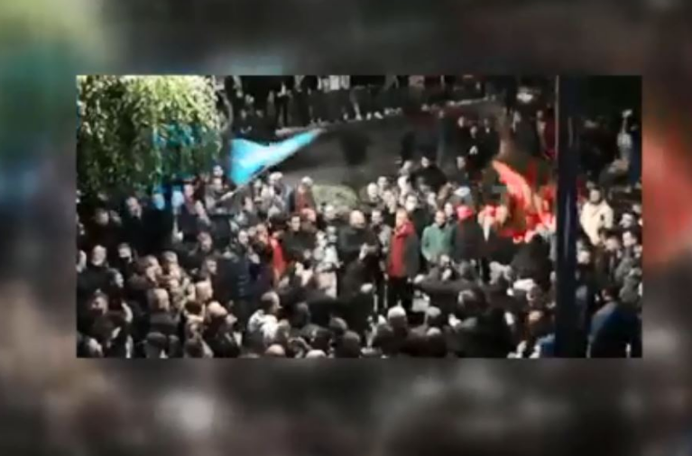 Plagoset me armë zjarri një person në Skenderaj