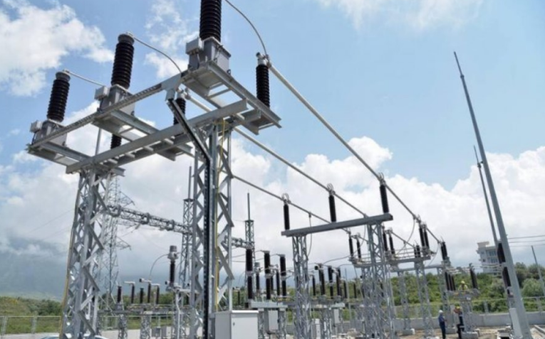 Pas mbylljes së “Ferronikel”-it, kriza pritet të godas edhe “Trepça”-n, “Sharrcem”-in e mihjet