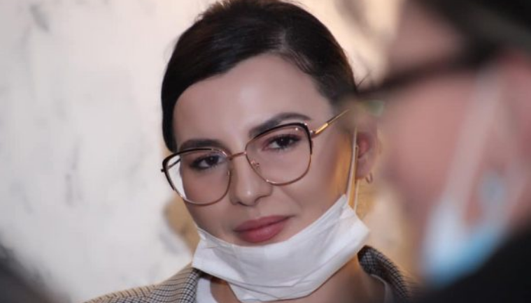 Nënkryetarja e VV-së në Vushtrri zbulon nëse do ta përkrahin Xhafer Tahirin në balotazh