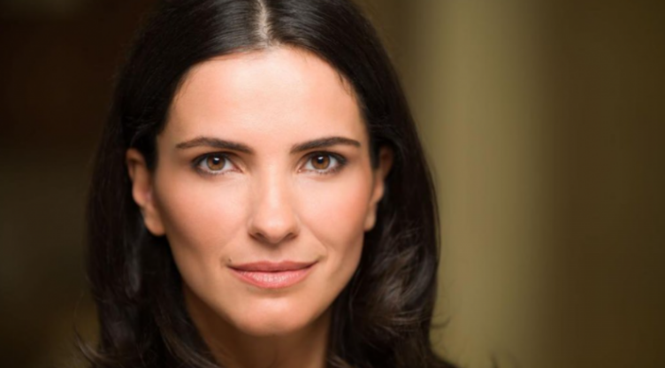 ​Aktorja e njohur kosovare kërkon nga Spanja ta njohë Kosovën shtet