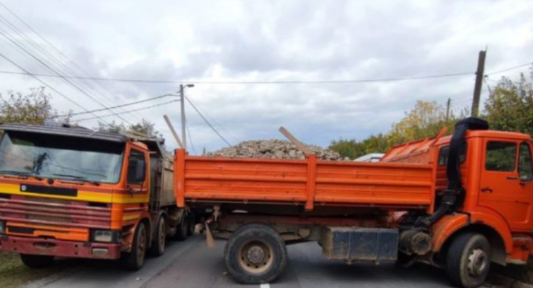 Vendoset sërish barrikadë në veri