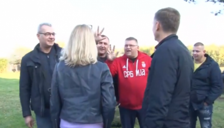 Viola von Cramonit i dalin në rrugë disa serbë, ndërhyn Policia