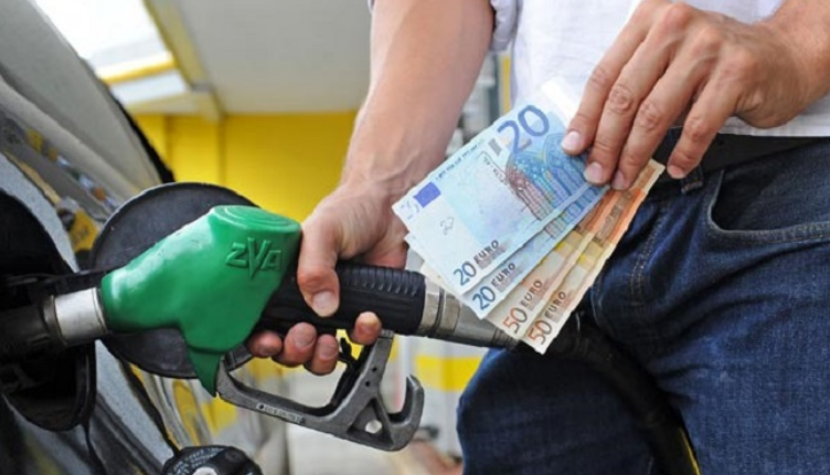 Shtrenjtohet sërish nafta dhe benzina në Kosovë