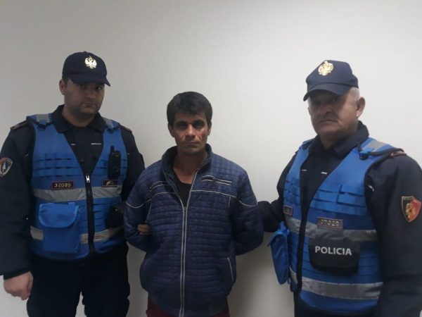 Detaje tronditëse nga Fieri, burri që groposi 8-vjeçarin: E vrava sepse më shau