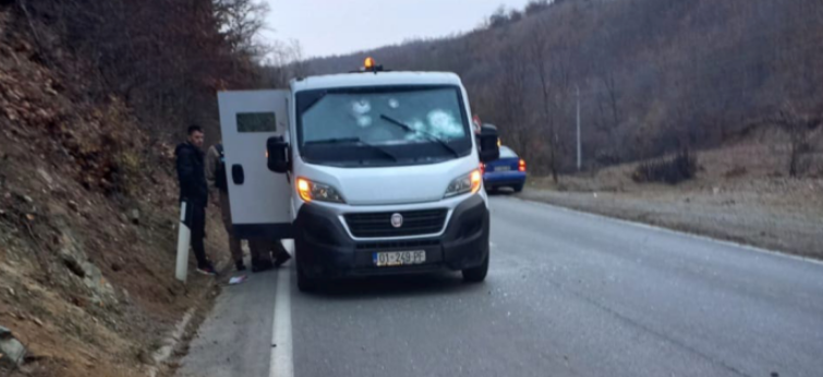 Pas sulmit ndaj automjetit që transportonte paratë e bankave, reagojnë bankierët