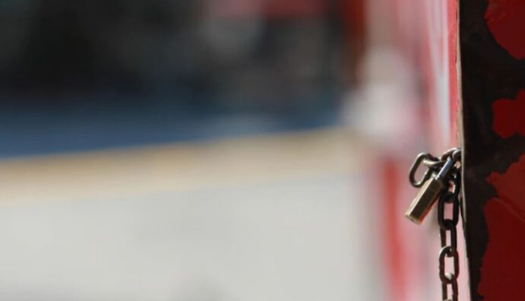 Pandemia mbylli mbi 2 mijë e 600 biznese në Kosovë