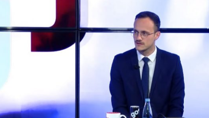 Alban Hyseni i VV’së nuk përjashton mundësinë e koalicionit me PDK’në