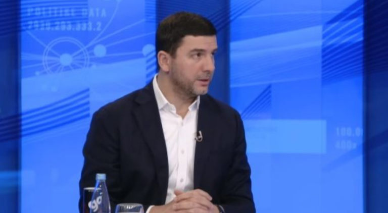 Krasniqi për ankesat e VV’së që të gjithë i dolën kundër: Kjo është fëmijërore