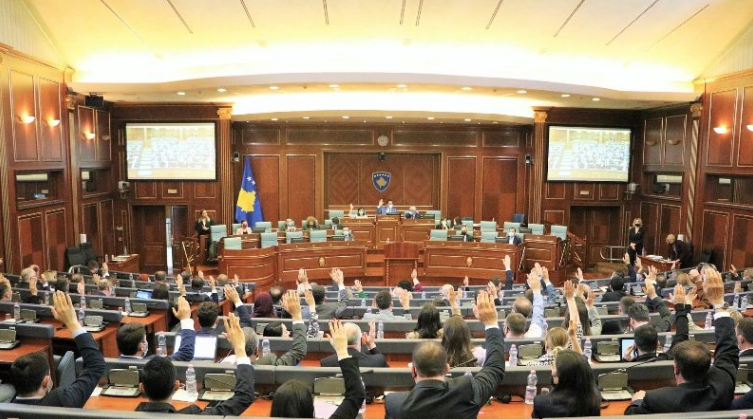 Pagat e deputetëve për një muaj i kushtojnë buxhetit të Kosovës 185 mijë euro