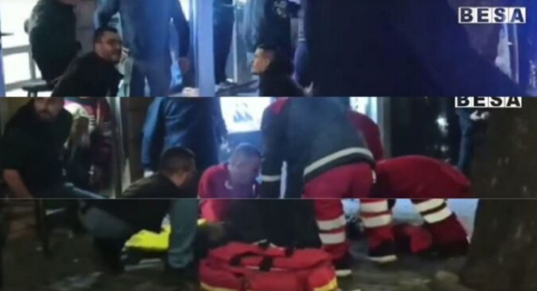 Pamje ku shihet i shtrirë pronari i dyqanit që u plagos sonte në Prizren