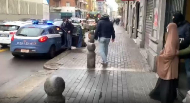 Momenti i arrestimit të 19-vjeçares kosovare në Itali, e dyshuar për terrorizëm