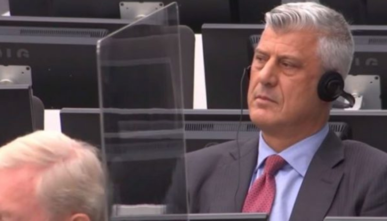 Thaçit i largohet një avokat nga ekipi mbrojtës në Hagë