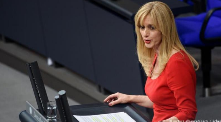 Deputetja e Bundestagut: Për të parandaluar Republikën Srpska në veri, Kosova duhet të punojë me shtetasit serbë