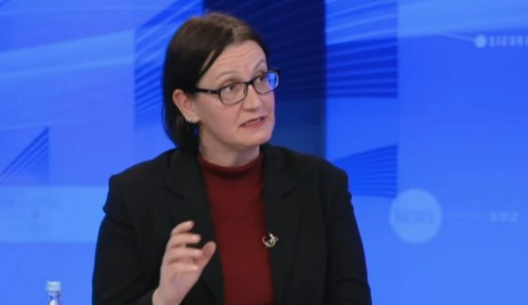 Aida Dërguti: Kishte dyshime nëse duhet luftuar apo jo