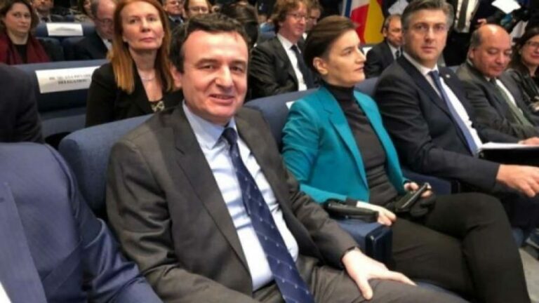 Kurti s’figuron në mesin e folësve në Forumin e Paqes në Paris, Bërnabiqi po