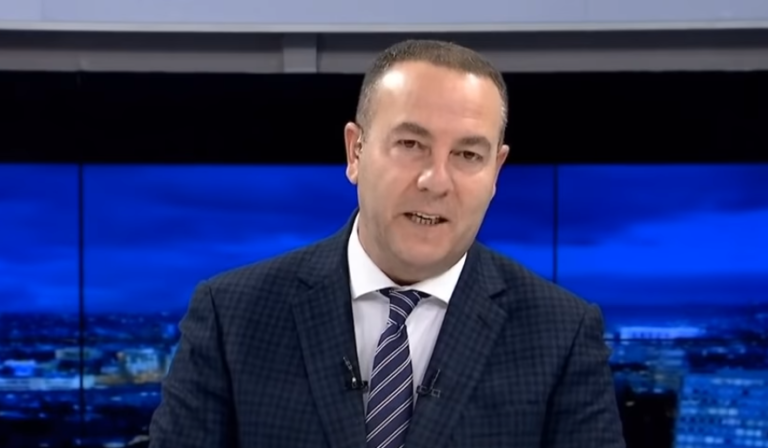 Gjykata e kthen në punë Rid Berishën, e detyron RTK-në t’ia paguajë mbi 28 mijë euro