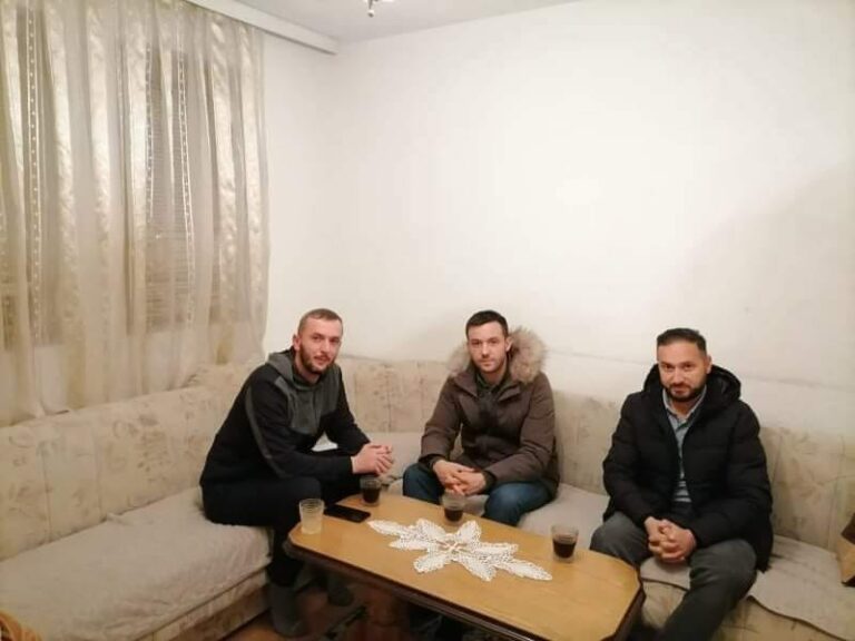 Nënkryetari Tahiri viziton mitrovicasin i cili po përballet me probleme shëndetësore serioze