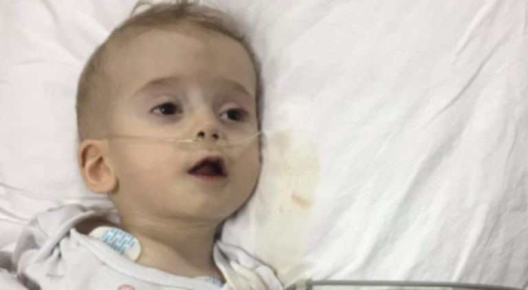 Kërkohet ndihmë urgjente për operimin e vogëlushit Leon Ukaj