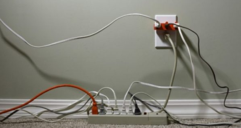 A harxhojnë mbushësit dhe gjithçka tjetër që lini në rrymë pa e përdorur?