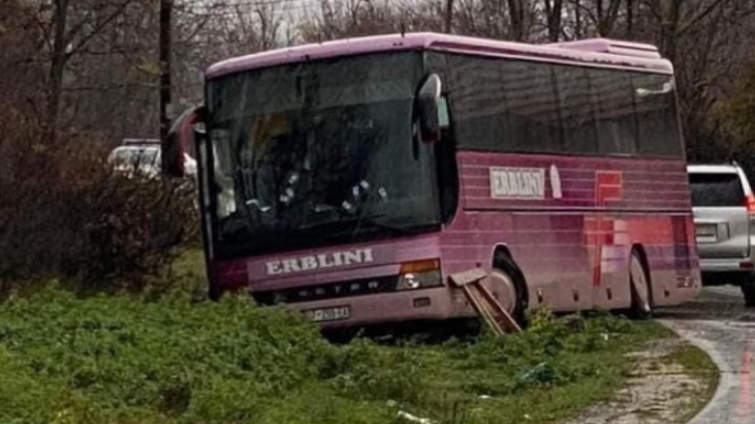 Ky dyshohet të jetë motivi prapa vrasjes së shoferit në Gllogjan, ky mbetën të vrarë dhe dy nxënës