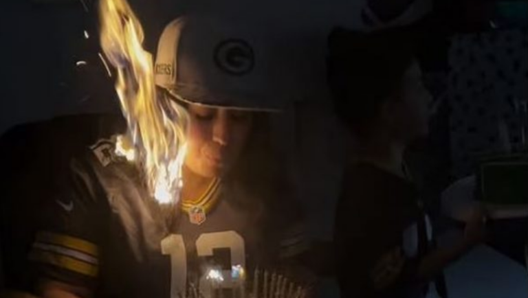 Po shuante qirinjtë e tortës së ditëlindjes, 34-vjeçares i digjen flokët, vetullat e qerpikët