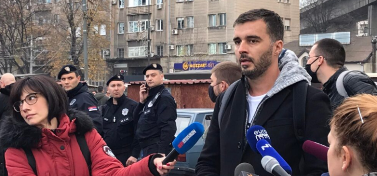 Organizatori i protestave kundër Vuçiq në Beograd: Unë jam gjallë falë besës së shqiptarit