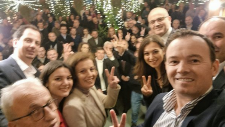 Lista Guxo “guxuan” duke thyer masat anti-Covid