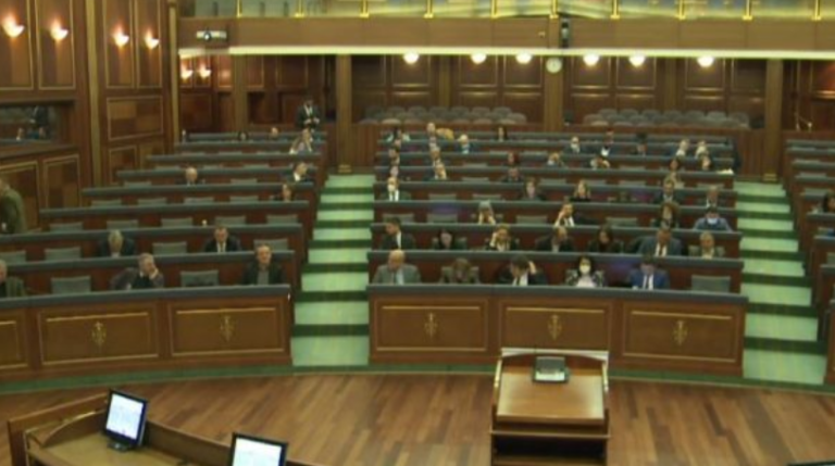 Lista Serbe bojkoton seancën plenare, dështon Projektligji për ndryshimin e Ligjit për Festat Zyrtare