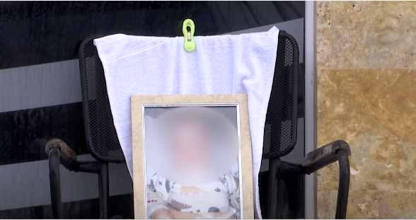 Vdes foshnja 1-vjeçe nga Skenderaj, i mbeti rriska e sallamit në fyt