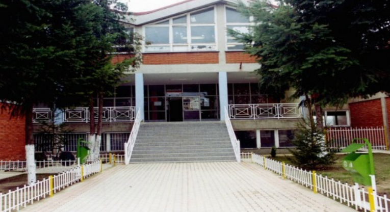 ‘Vi aty të mbys, ki me pa çka ka me të gjet’, një prind kërcënon drejtorin e një shkolle