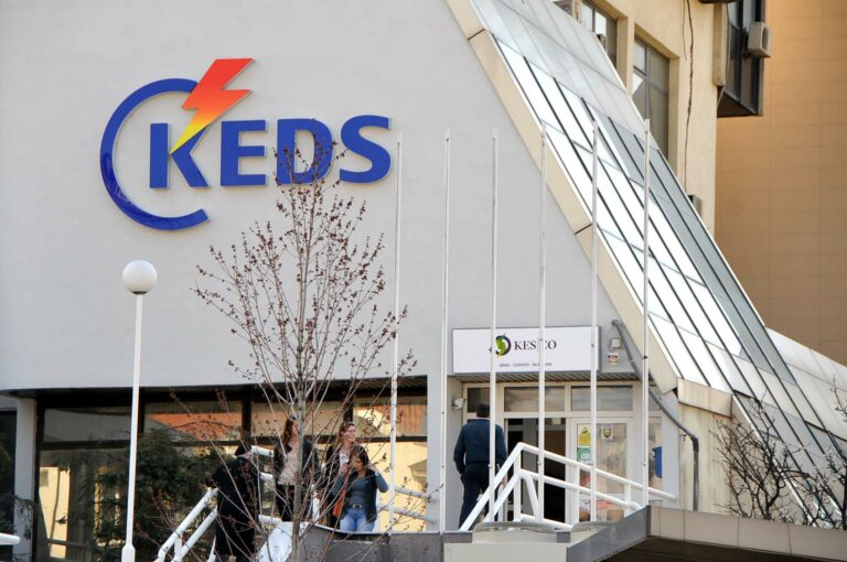 KEDS njofton për ndërprerje të rrymës shkaku i punimeve në rrjet