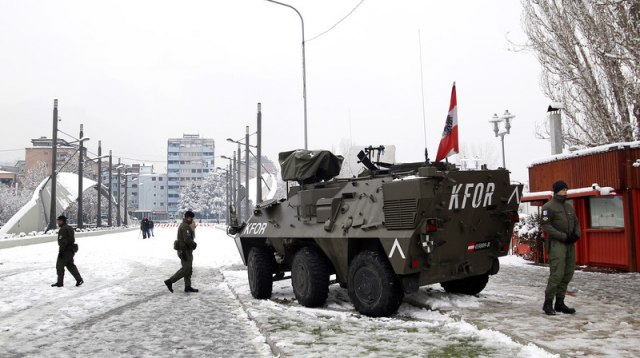 NATO mbetet në Kosovë, ka shqetësime për ndikimin e faktorëve të jashtëm