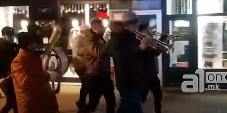 Fitoi bastore, i riu shkon ti marrë paratë me tupana