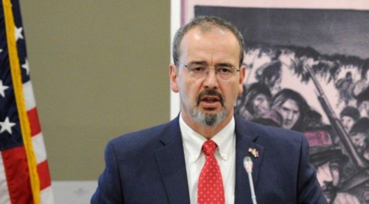 Ambasadori i SHBA-së në Beograd kërkon marrëveshje me njohje reciproke