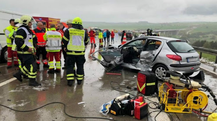 Aksident mes tri veturave në autostradën “Ibrahim Rugova”