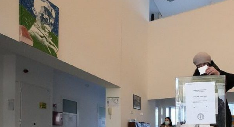 BE-ja sërish shpreh keqardhje për mosmbajtjen e referendumit serb në Kosovë