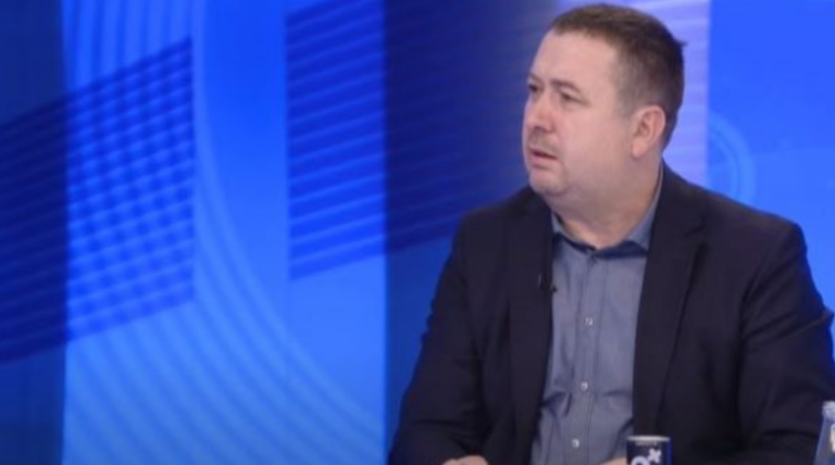 Latifi: Rugova s’ka qenë filozof, s’mund të ketë filozofi rugoviane